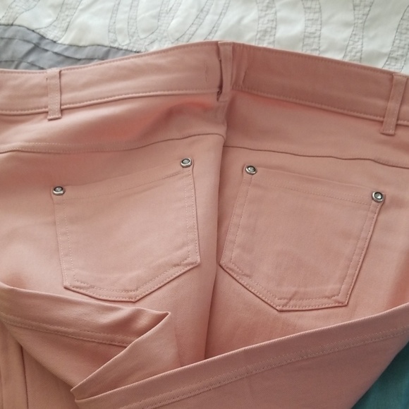 Jeans - Picture 2 of 2